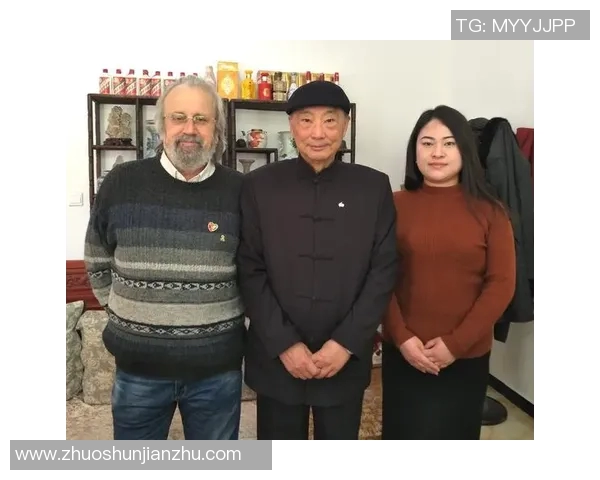 与黄娜对话：探索她的网球生涯与未来梦想之路