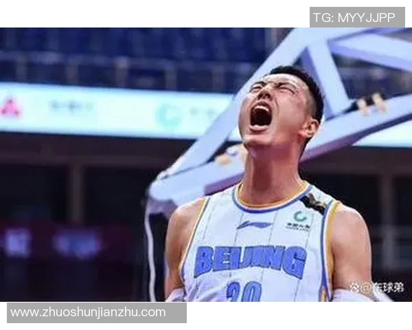 翟晓川：从篮球场上的拼搏者到生活中的多面手