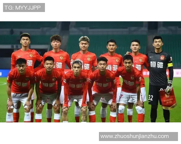 广州恒大主场迎战青岛队全力争胜力争积分榜前列 广州恒大主场迎战青岛队全力争胜力争积分榜前列